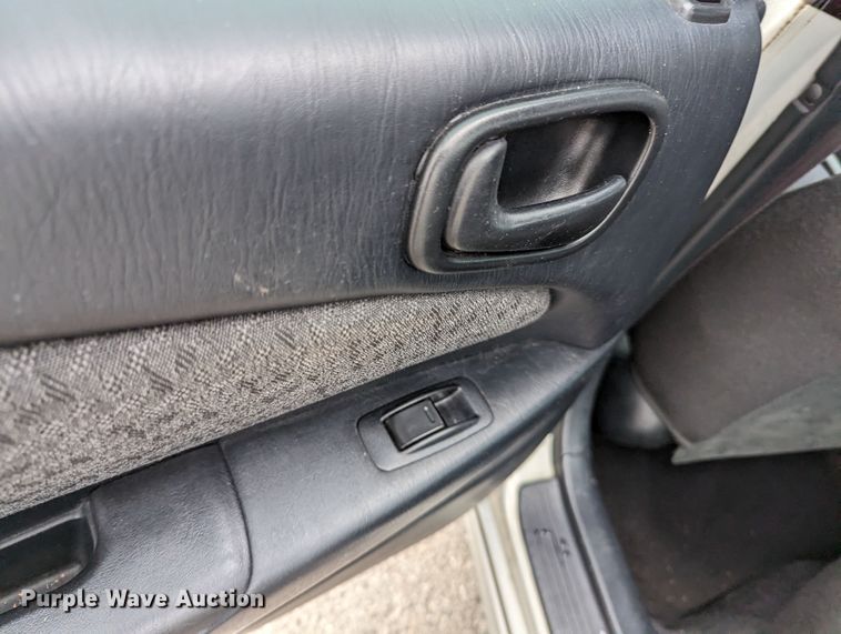 image for item LF9710 2002 Toyota Corolla