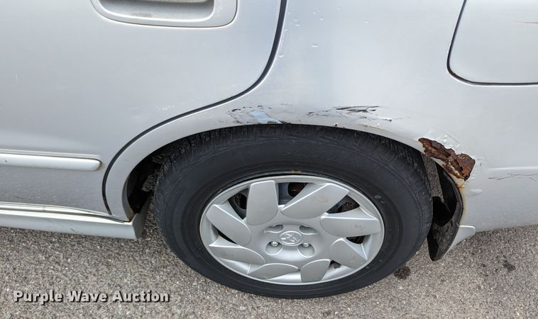 image for item LF9710 2002 Toyota Corolla