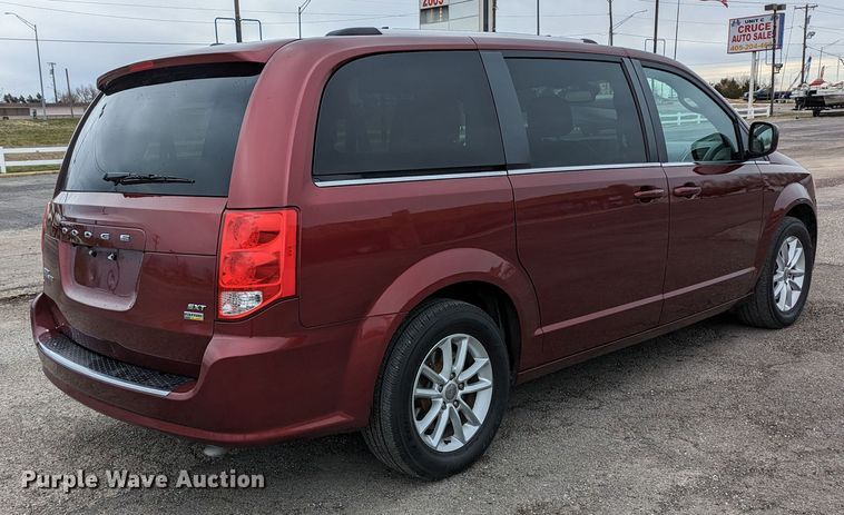 image for item LF9713 2019 Dodge Grand Caravan  van