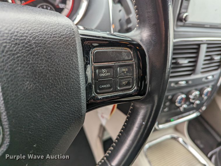 image for item LF9713 2019 Dodge Grand Caravan  van