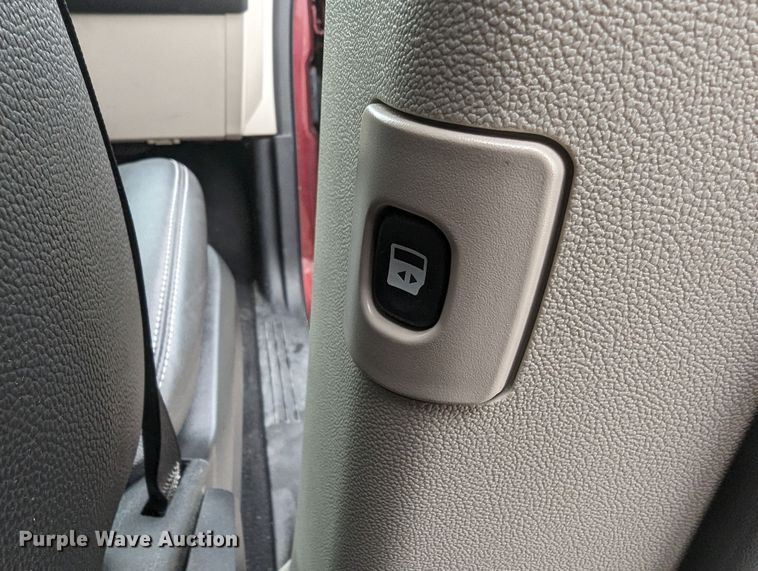 image for item LF9713 2019 Dodge Grand Caravan  van