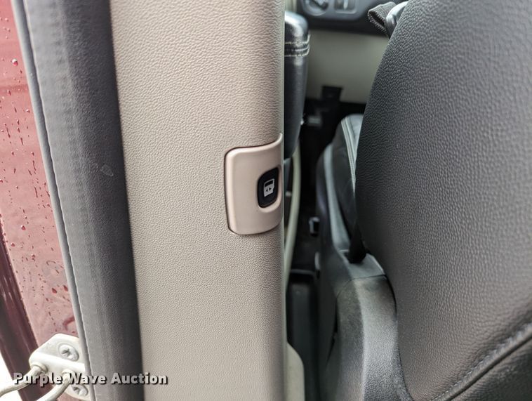 image for item LF9713 2019 Dodge Grand Caravan  van