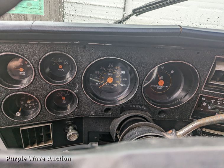 image for item LF9745 1984 GMC Suburban  SUV