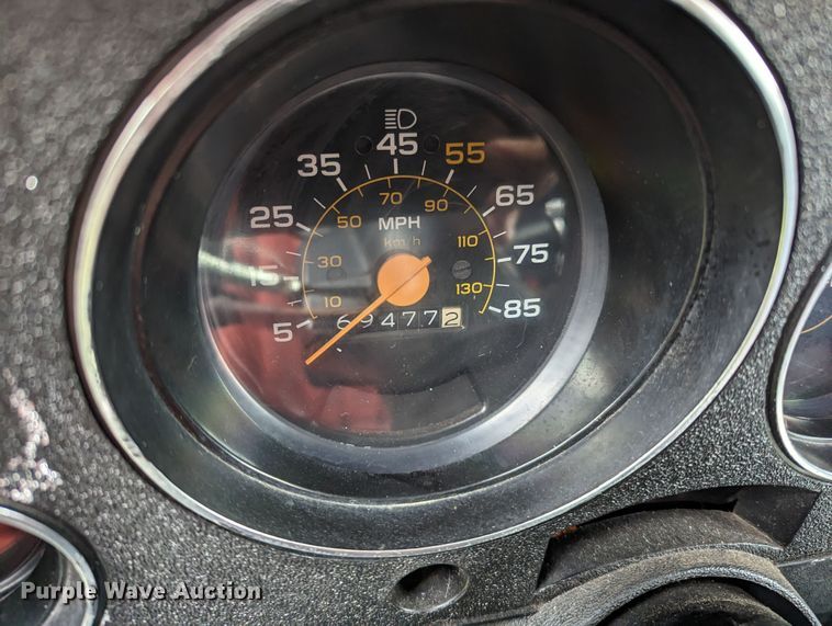 image for item LF9745 1984 GMC Suburban  SUV