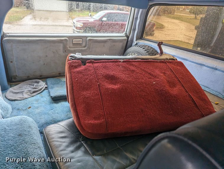 image for item LF9745 1984 GMC Suburban  SUV