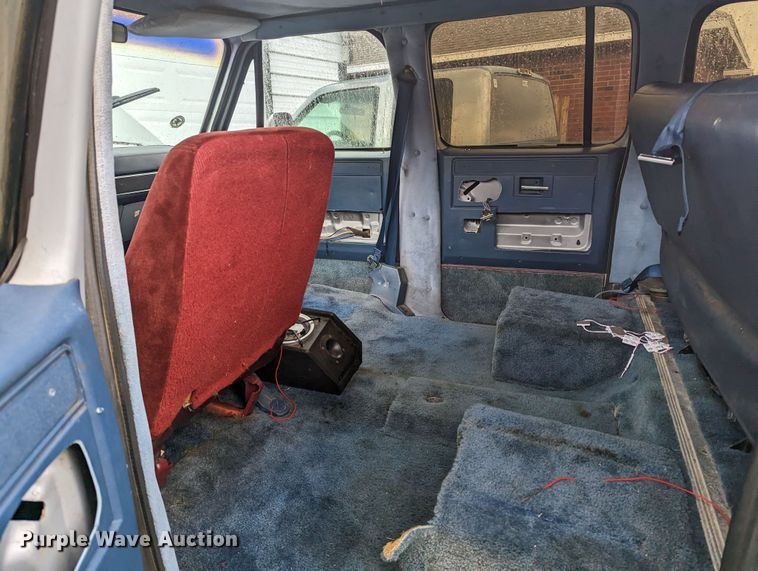 image for item LF9745 1984 GMC Suburban  SUV