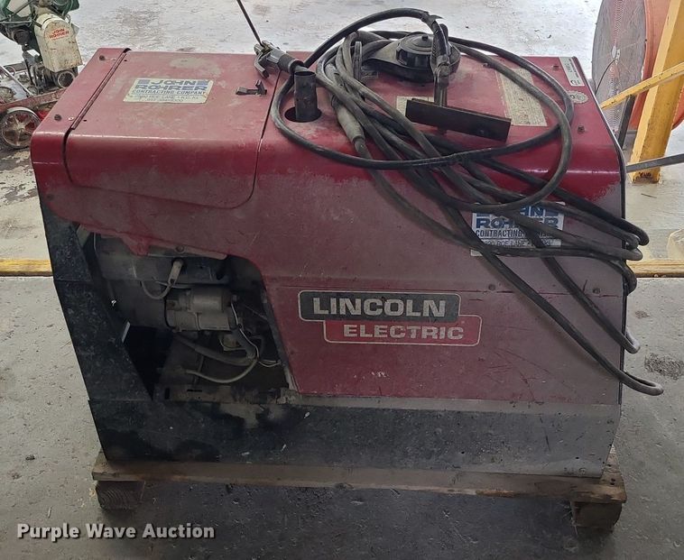 image for item LH9812 Lincoln Electric Ranger 250  welder