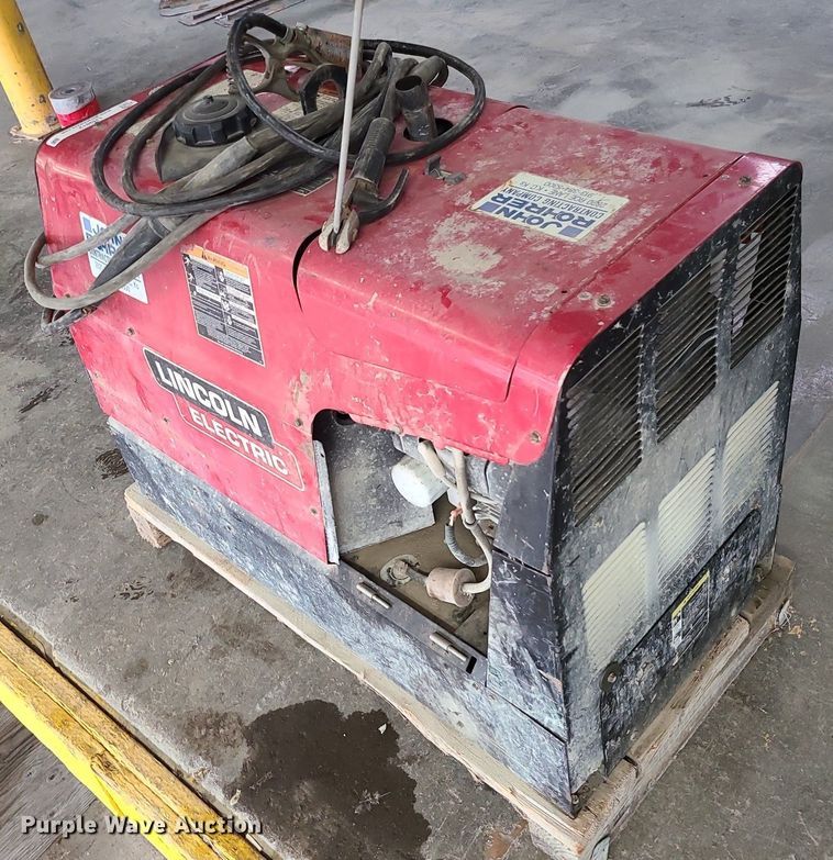 image for item LH9812 Lincoln Electric Ranger 250  welder