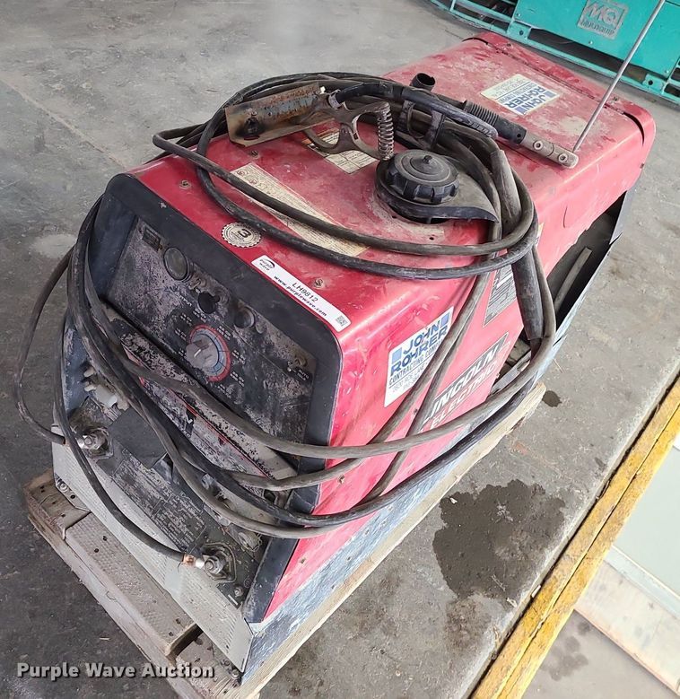 image for item LH9812 Lincoln Electric Ranger 250  welder