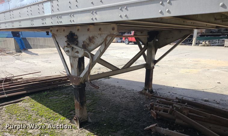 image for item LH9825 1985 Great Dane  dry van trailer