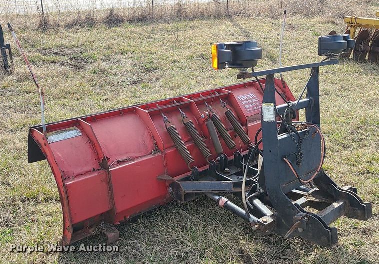 image for item LH9843 Boss  7 '6" W Super Duty snow plow