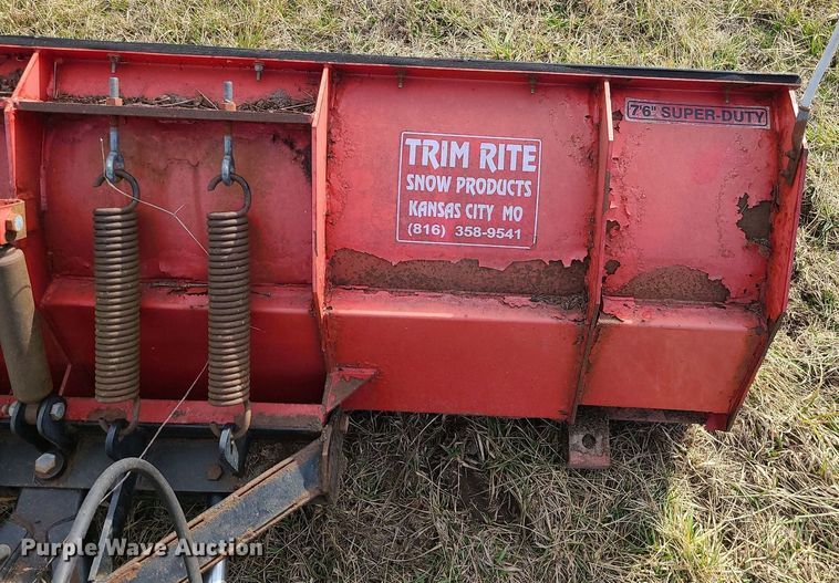 image for item LH9843 Boss  7 '6" W Super Duty snow plow