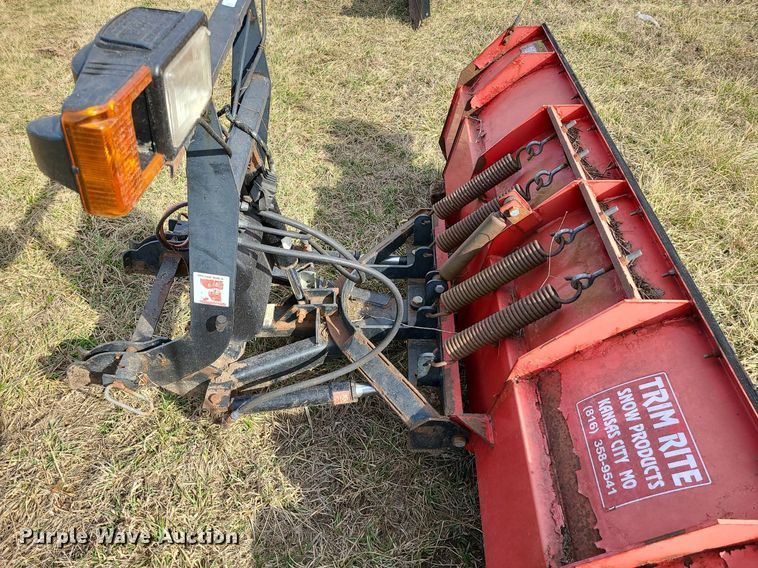 image for item LH9843 Boss  7 '6" W Super Duty snow plow