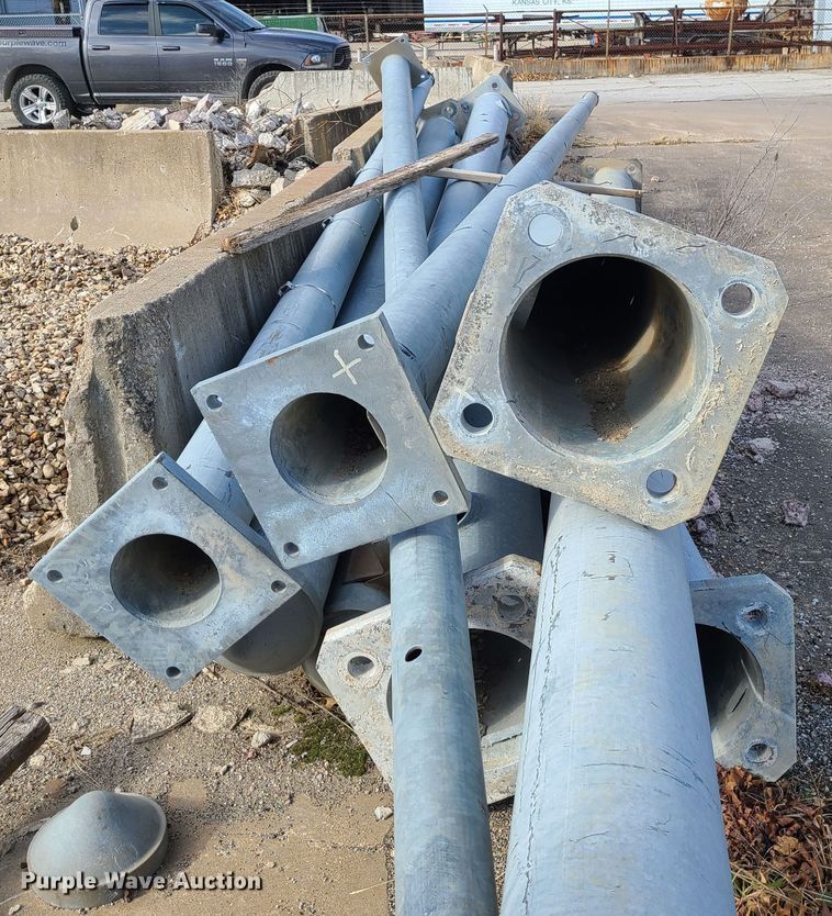 image for item LH9851 (10) light poles