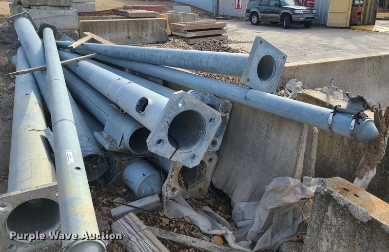 image for item LH9851 (10) light poles