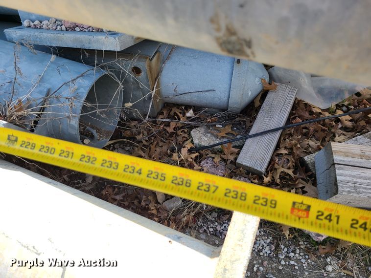 image for item LH9851 (10) light poles