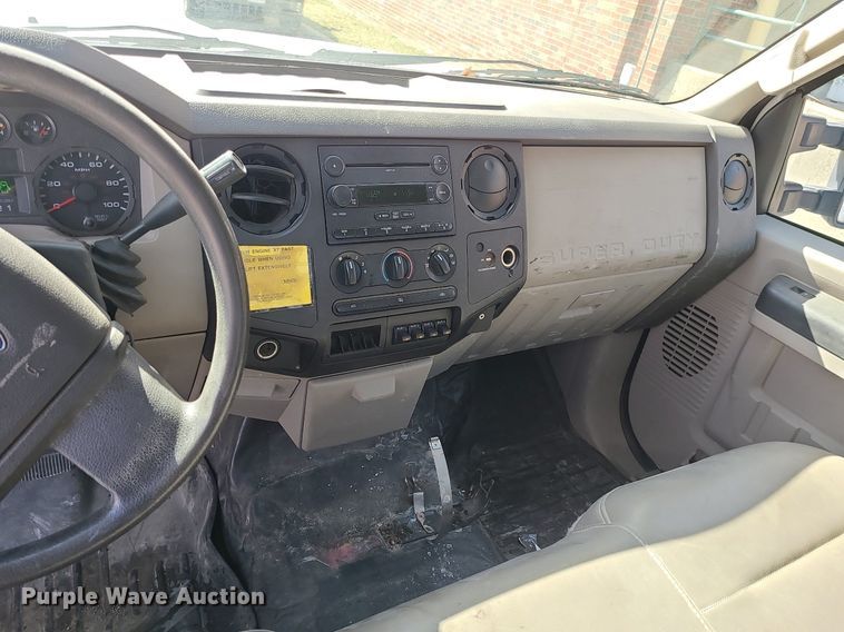 image for item LH9852 2008 Ford F550 Super Duty  flatbed truck