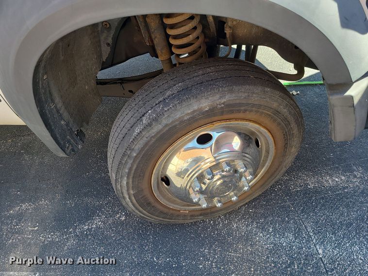 image for item LH9852 2008 Ford F550 Super Duty  flatbed truck