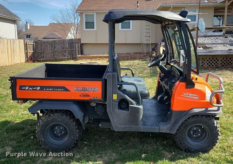 image for item LH9853 Kubota RTV900T  utility vehicle