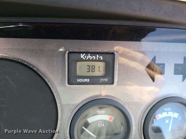 image for item LH9853 Kubota RTV900T  utility vehicle