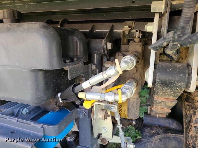 image for item LH9853 Kubota RTV900T  utility vehicle