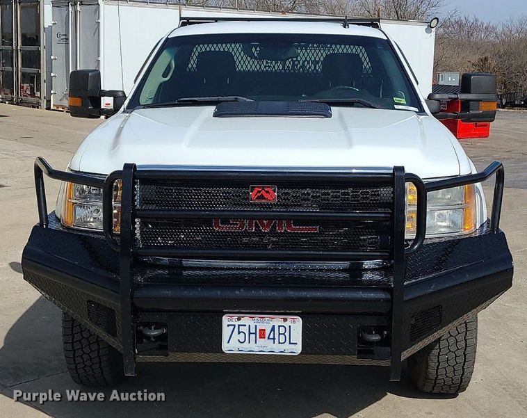 image for item LH9855 2011 GMC Sierra 2500HD SLE  pickup truck