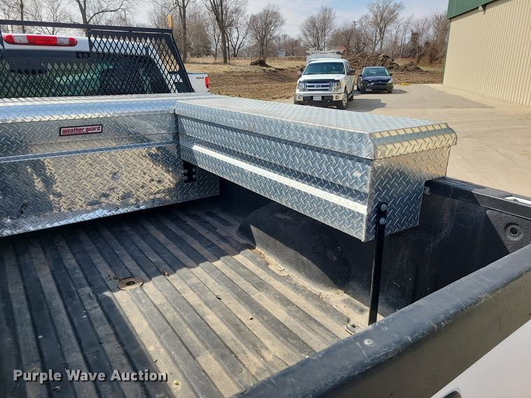 image for item LH9855 2011 GMC Sierra 2500HD SLE  pickup truck