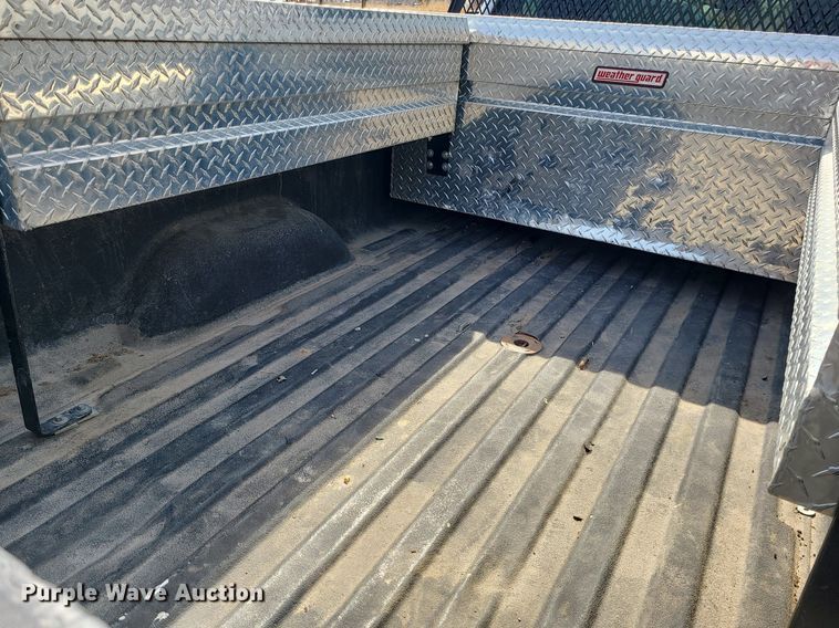 image for item LH9855 2011 GMC Sierra 2500HD SLE  pickup truck