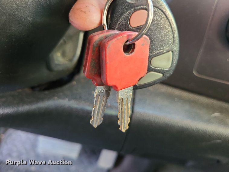 image for item LH9855 2011 GMC Sierra 2500HD SLE  pickup truck