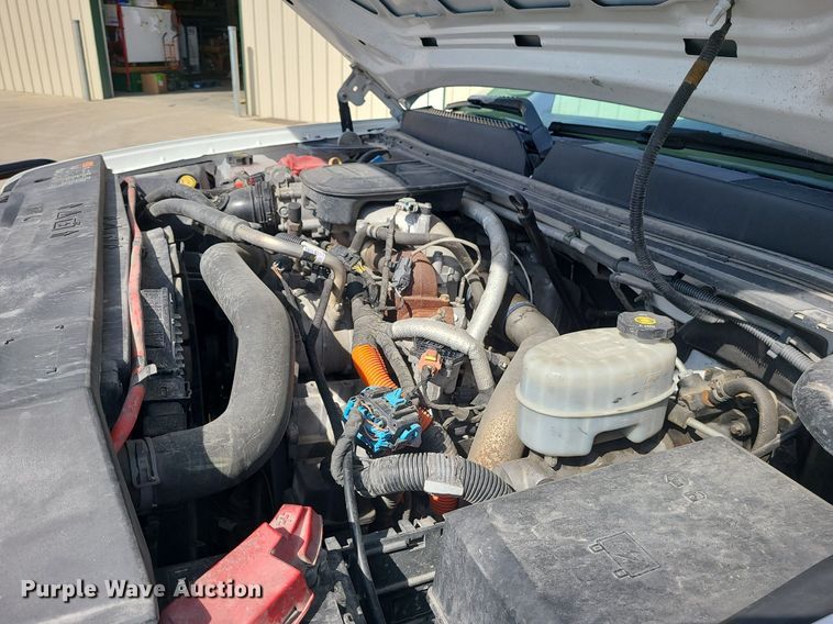 image for item LH9855 2011 GMC Sierra 2500HD SLE  pickup truck