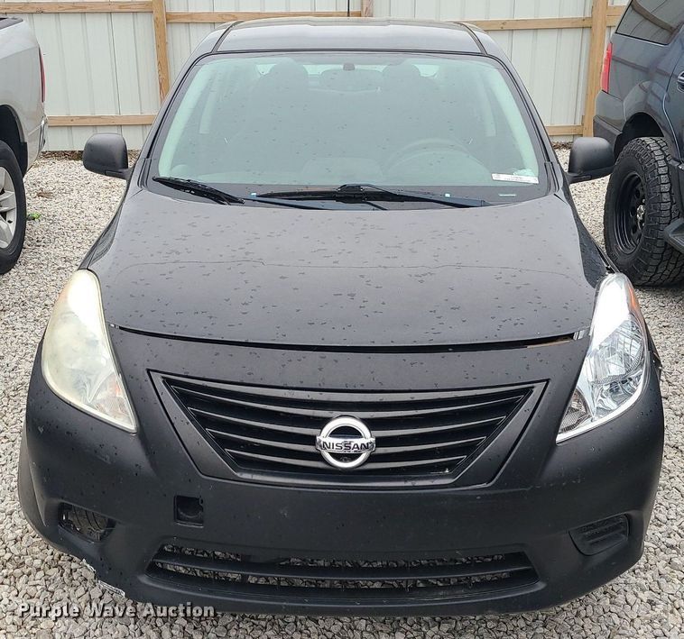 image for item LH9856 2012 Nissan Versa