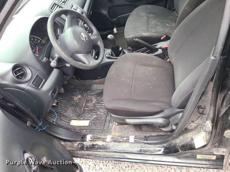 image for item LH9856 2012 Nissan Versa