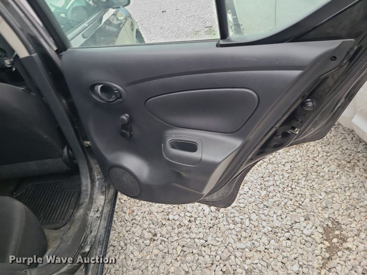 image for item LH9856 2012 Nissan Versa