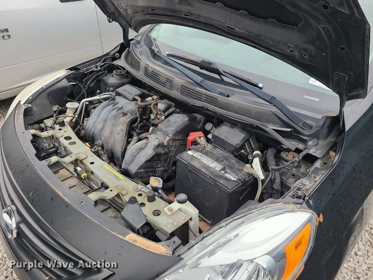 image for item LH9856 2012 Nissan Versa