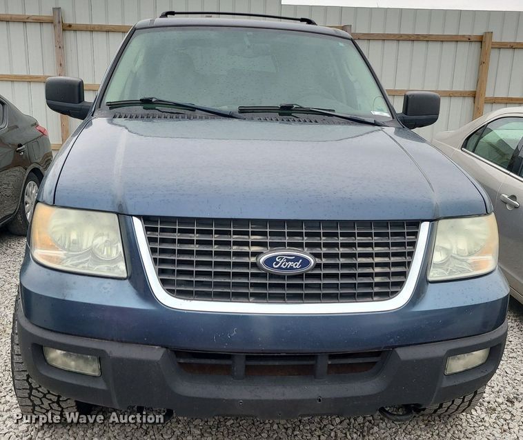 image for item LH9859 2004 Ford Expedition  SUV
