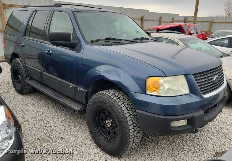 image for item LH9859 2004 Ford Expedition  SUV