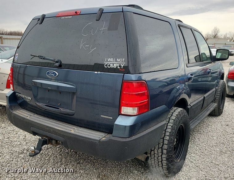 image for item LH9859 2004 Ford Expedition  SUV