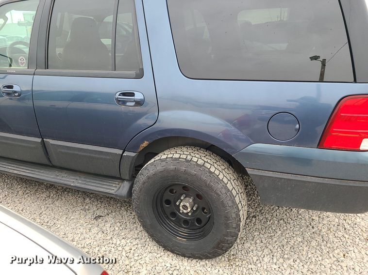 image for item LH9859 2004 Ford Expedition  SUV