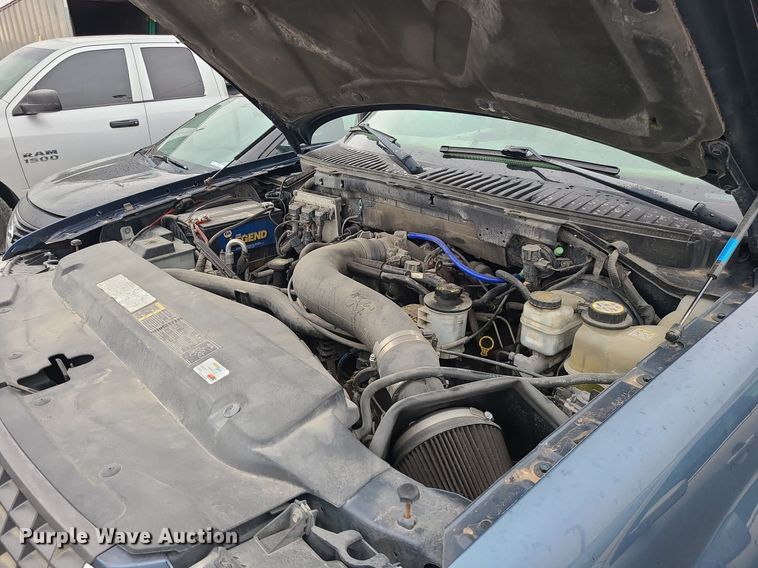 image for item LH9859 2004 Ford Expedition  SUV