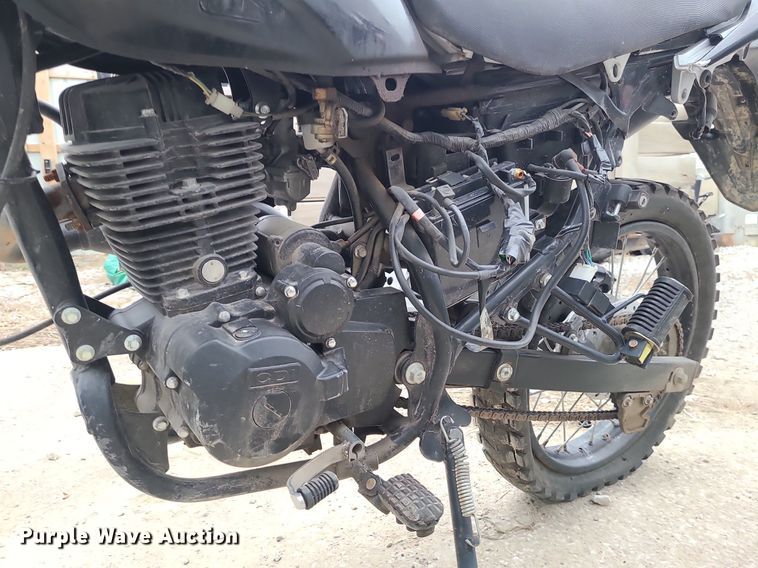 image for item LH9860 2020 Chongqing Astronautic Bashan  motorcycle