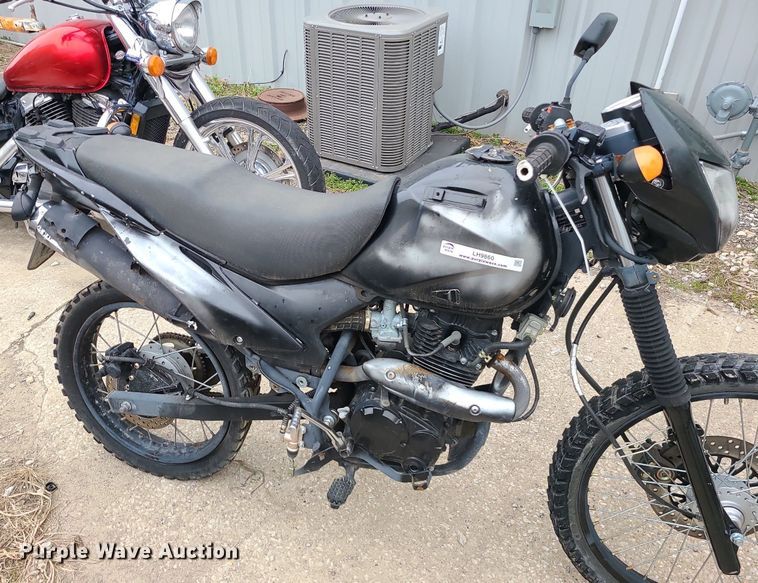 image for item LH9860 2020 Chongqing Astronautic Bashan  motorcycle