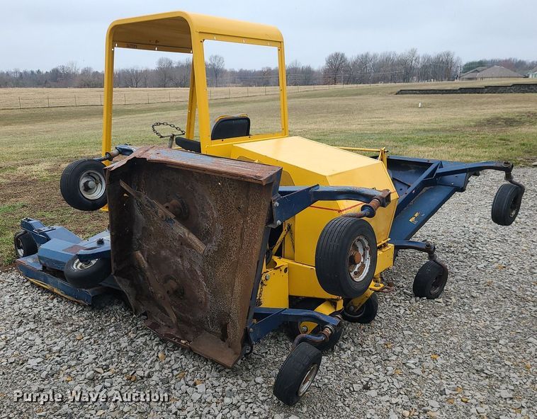 image for item LH9863 Excel Hustler 4600  lawn mower