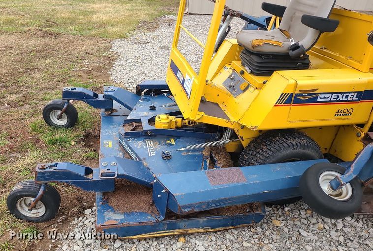 image for item LH9863 Excel Hustler 4600  lawn mower