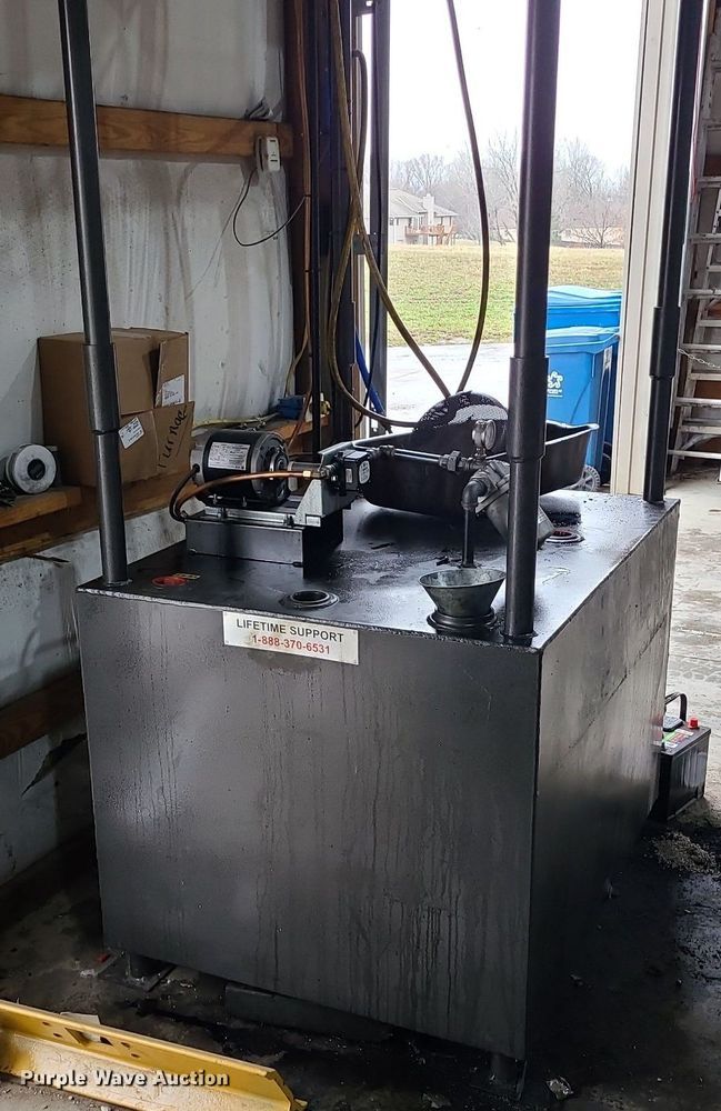 image for item LH9864 Lanair MX250  waste oil heater