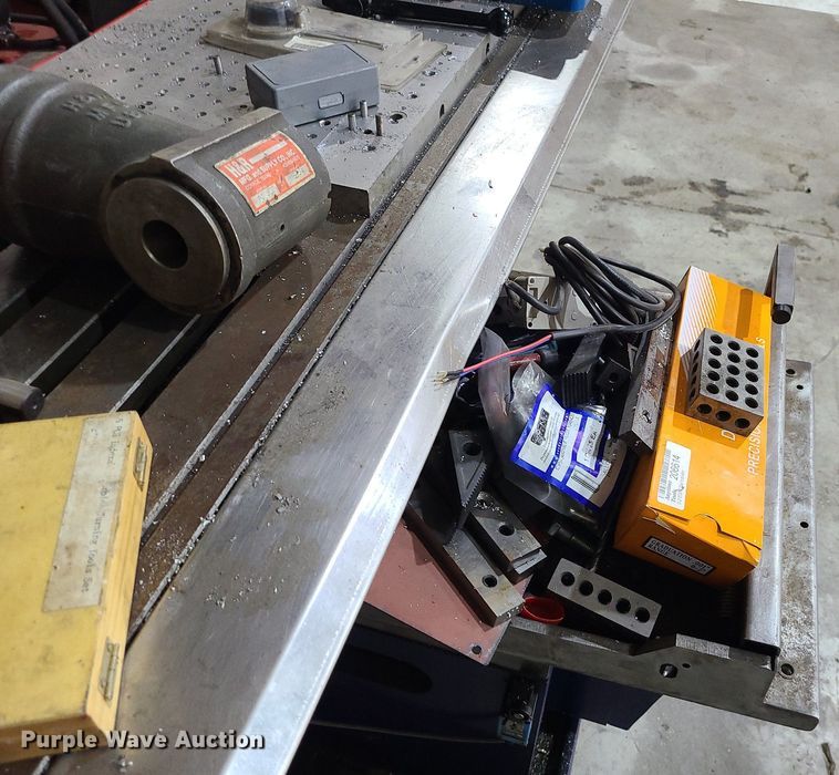 image for item LH9865 Bridgeport  milling machine