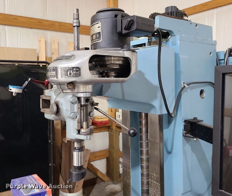 image for item LH9865 Bridgeport  milling machine