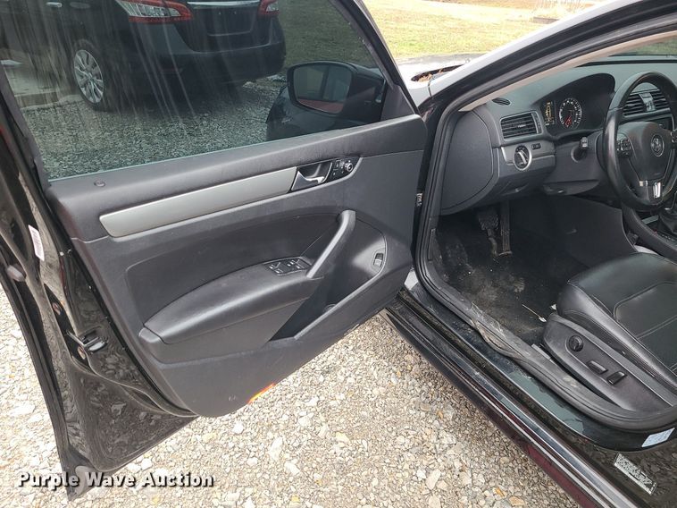 image for item LH9868 2014 Volkswagen Passat TDI SE