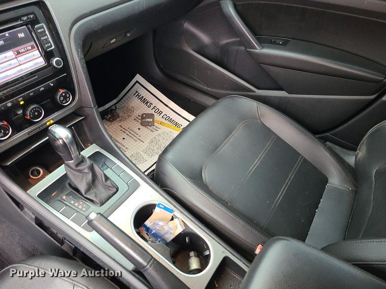 image for item LH9868 2014 Volkswagen Passat TDI SE