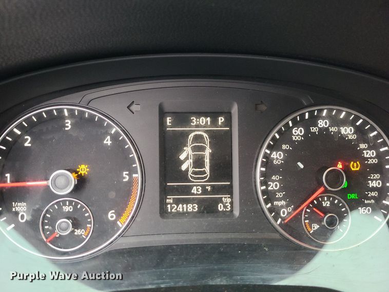 image for item LH9868 2014 Volkswagen Passat TDI SE