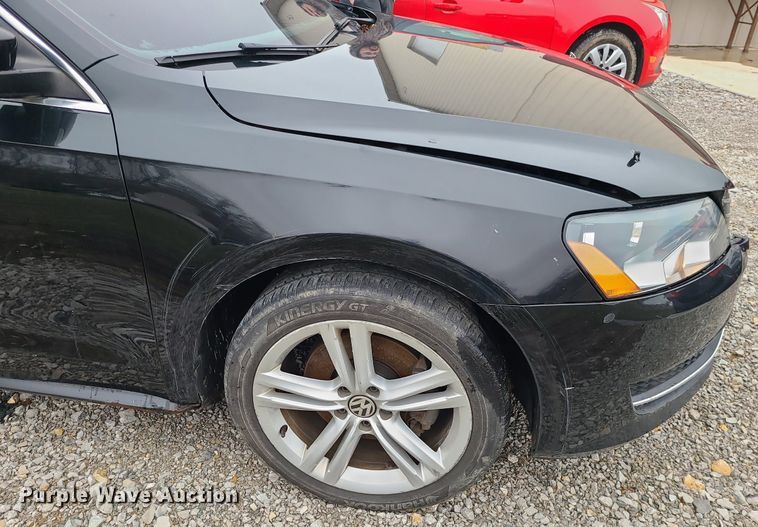 image for item LH9868 2014 Volkswagen Passat TDI SE